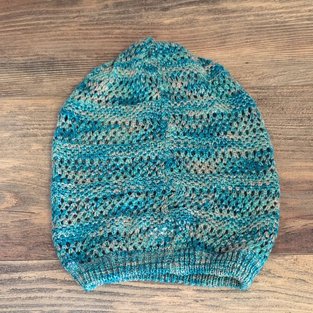 Stylish Blue Knit Crochet Slouchy Beanie             C402